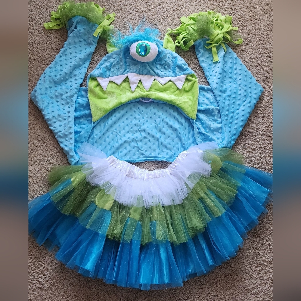 One eyed cute monster costume
